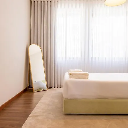 Orm- Flores Apartament