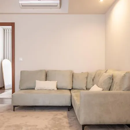 Orm- Flores Apartament