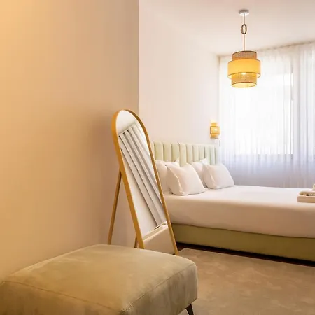 Orm- Flores Apartament
