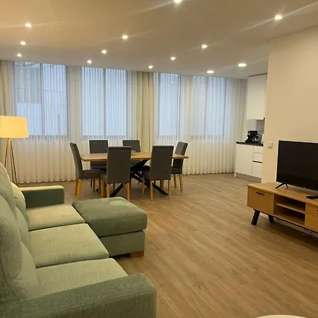 Orm- Flores Apartament Porto