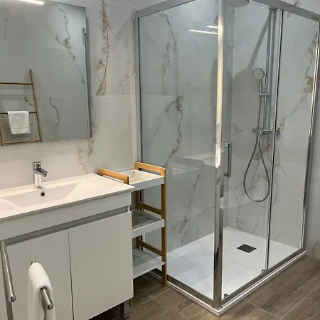 Orm- Flores Apartament