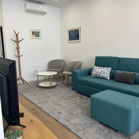 Orm- Flores Apartament *