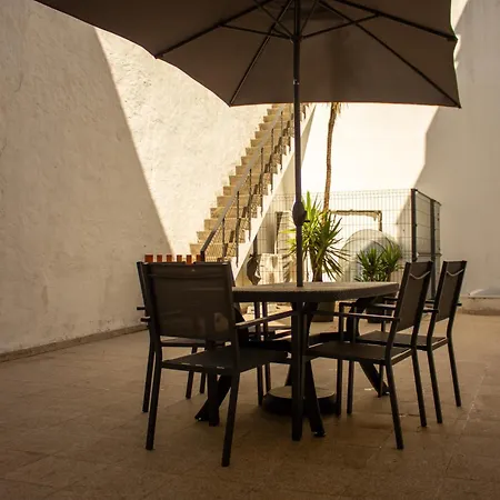 Orm- Flores Apartament *