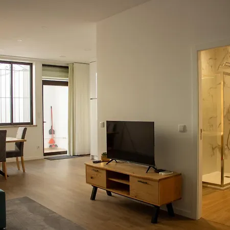 Orm- Flores Apartament